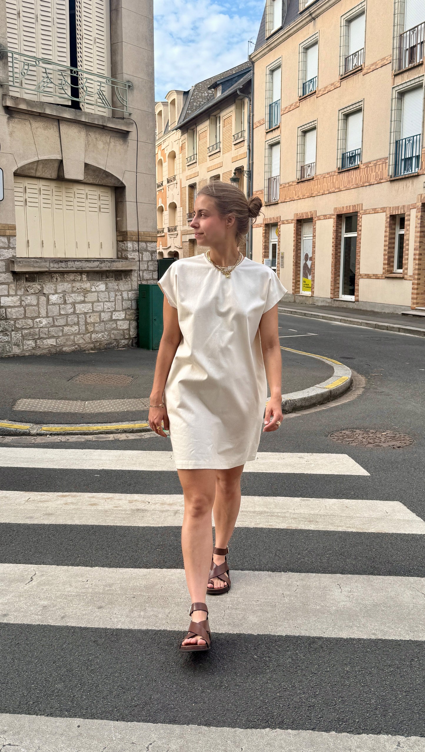 ROBE COURTE WEST ÉCRUE