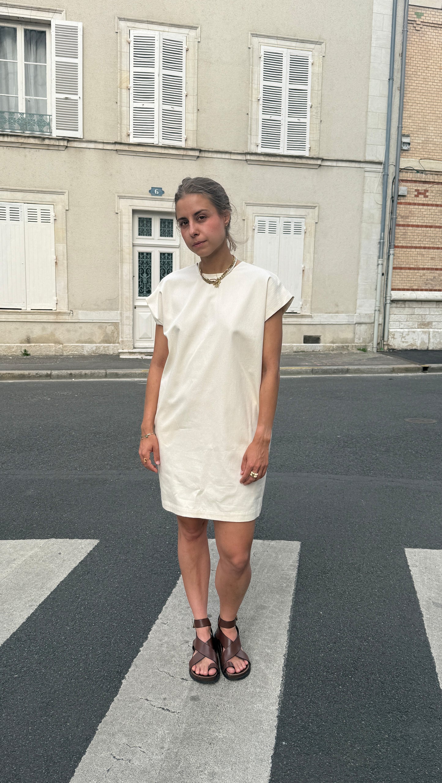 ROBE COURTE WEST ÉCRUE